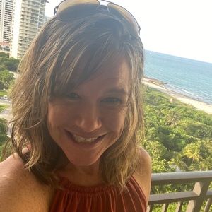 Meet your Posher, Dana